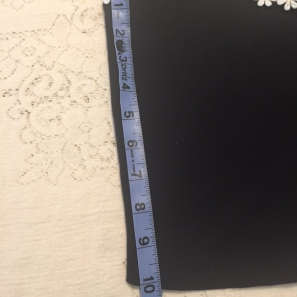 Forever 21 daisy tank top - Picture 4 of 5